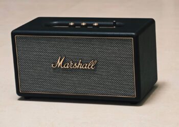 This Bluetooth-only Marshall home speaker sounds so good, I can forgive the missing Wi-Fi